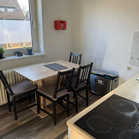 Ruhige 3-zimmerwohnung Im Norden Bremens Fuer Monteure Und Geschaeftsreisende Pm 35 Eg * 브레멘
